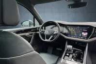 Volkswagen Touareg din 2022 cu 74.844 km - oferta VOL173934 - foto 22