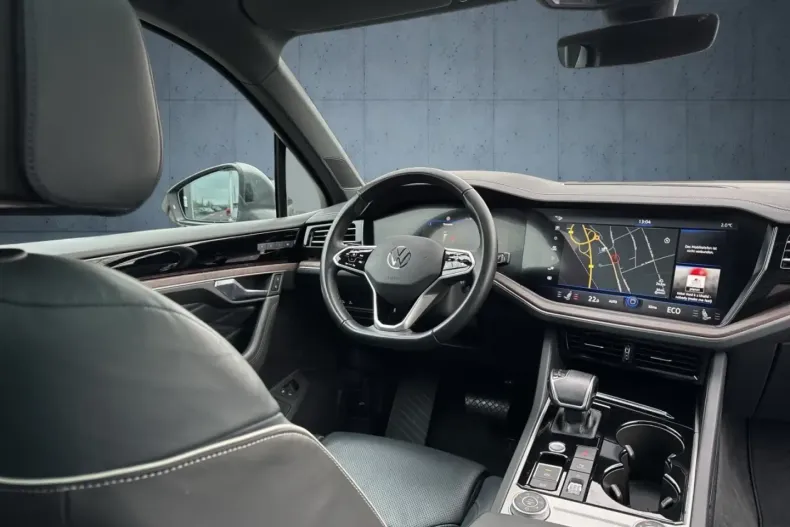 Volkswagen Touareg din 2022 cu 74.844 km - oferta VOL173934 - foto 22