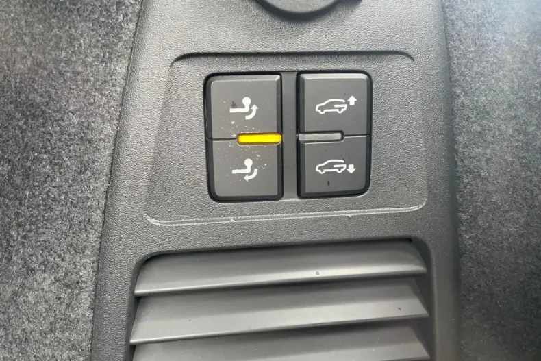 Volkswagen Touareg din 2025 cu 37.084 km - oferta VOL173935 - foto 18