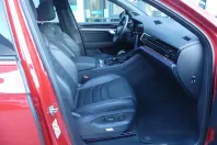 Volkswagen Touareg din 2024 cu 45.025 km - oferta VOL173939 - foto 26