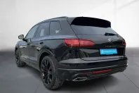 Volkswagen Touareg din 2022 cu 33.179 km - oferta VOL173940 - foto 2