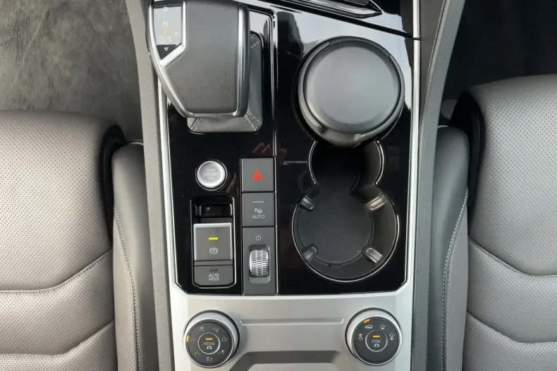 Volkswagen Touareg din 2022 cu 33.179 km - oferta VOL173940 - foto 14