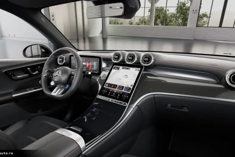 Mercedes-Benz GLC 43 AMG din 2024 cu 7.593 km - oferta MER173941 - foto 9