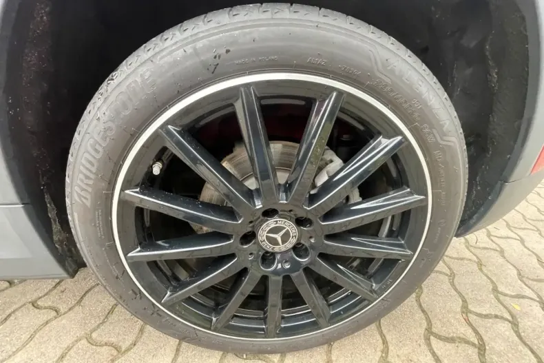 Mercedes-Benz GLA 220 din 2023 cu 39.300 km - oferta MER173975 - foto 12