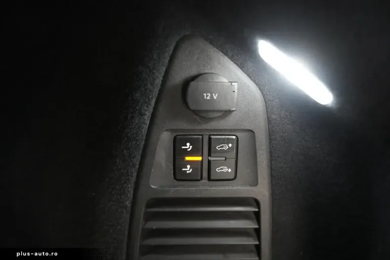 Volkswagen Touareg din 2022 cu 45.000 km - oferta VOL173976 - foto 12