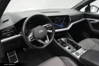 Volkswagen Touareg din 2022 cu 45.000 km - oferta VOL173976 - foto 17