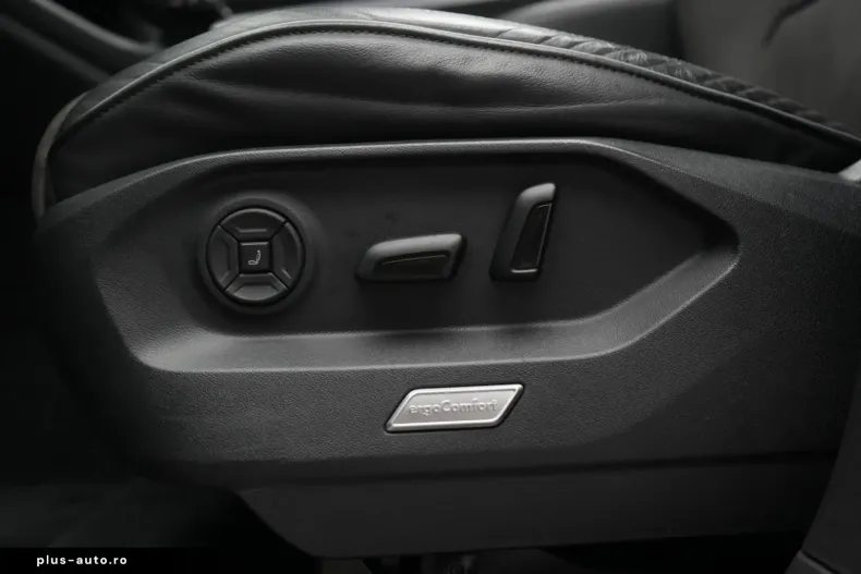 Volkswagen Touareg din 2022 cu 45.000 km - oferta VOL173976 - foto 18