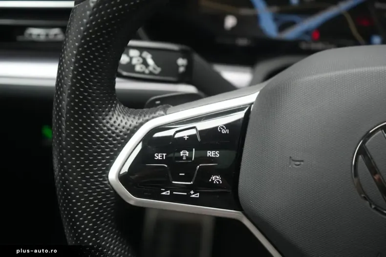 Volkswagen Touareg din 2022 cu 45.000 km - oferta VOL173976 - foto 26