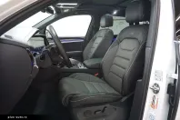 Volkswagen Touareg din 2022 cu 39.661 km - oferta VOL173977 - foto 13