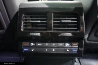 Volkswagen Touareg din 2022 cu 39.661 km - oferta VOL173977 - foto 17