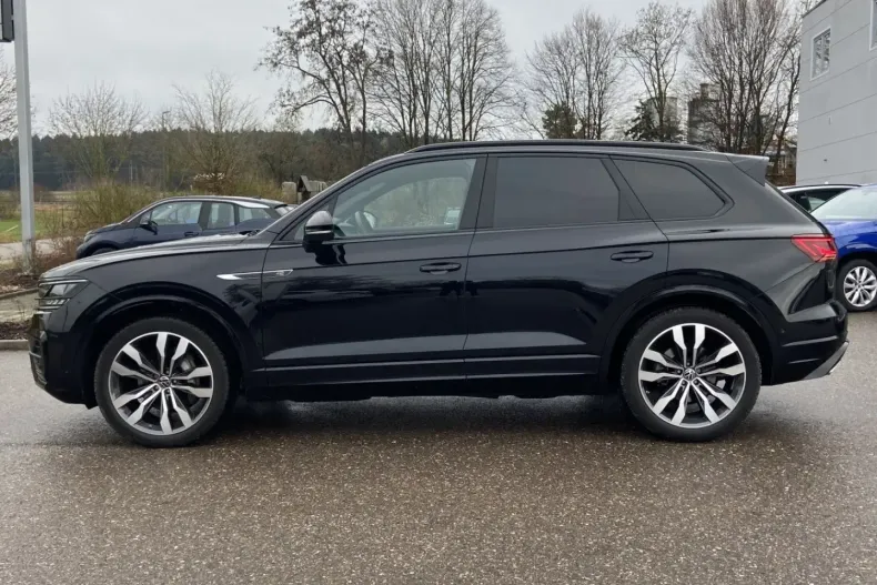 Volkswagen Touareg din 2022 cu 26.569 km - oferta VOL173979 - foto 2