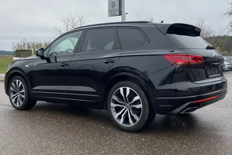 Volkswagen Touareg din 2022 cu 26.569 km - oferta VOL173979 - foto 3