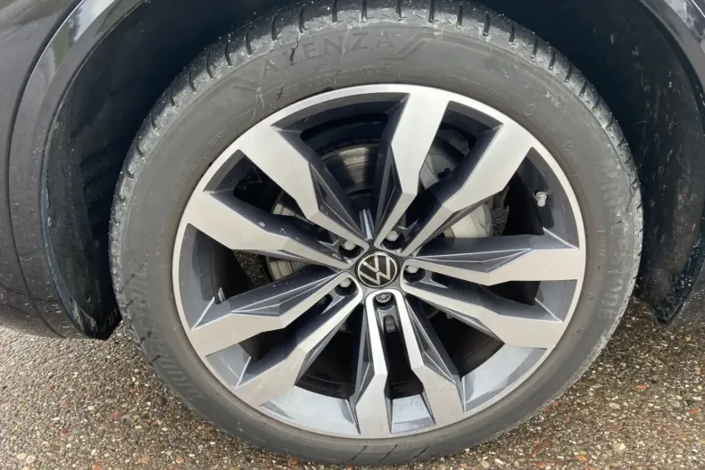 Volkswagen Touareg din 2022 cu 26.569 km - oferta VOL173979 - foto 8