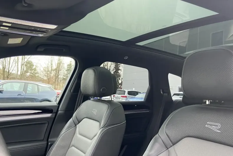 Volkswagen Touareg din 2022 cu 26.569 km - oferta VOL173979 - foto 14