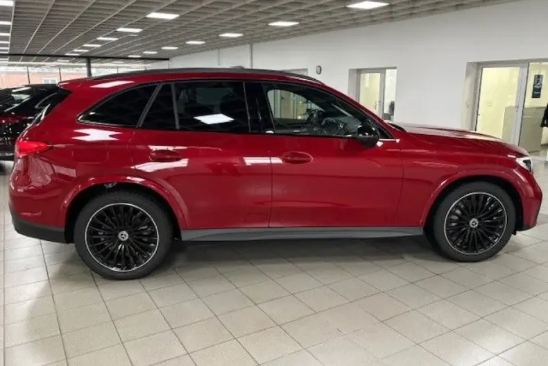 Mercedes-Benz GLC 300 din 2025 cu 12.000 km - oferta MER173982 - foto 5