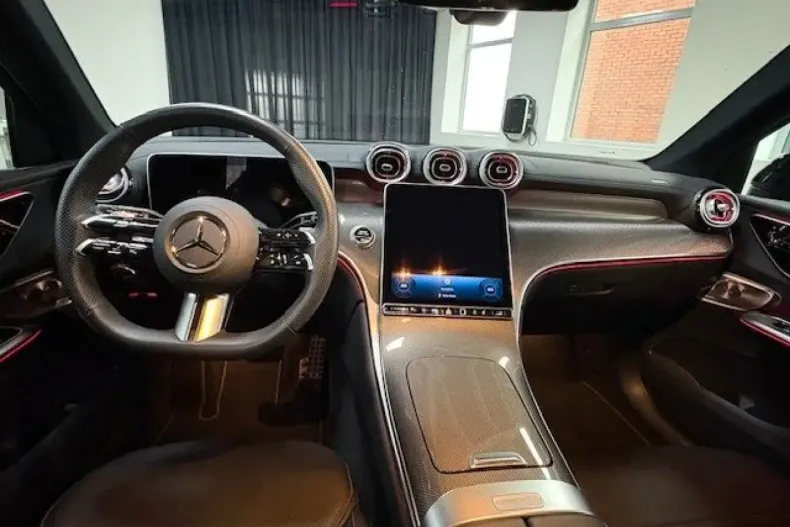 Mercedes-Benz GLC 300 din 2025 cu 12.000 km - oferta MER173982 - foto 14