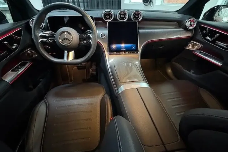 Mercedes-Benz GLC 300 din 2025 cu 12.000 km - oferta MER173982 - foto 15