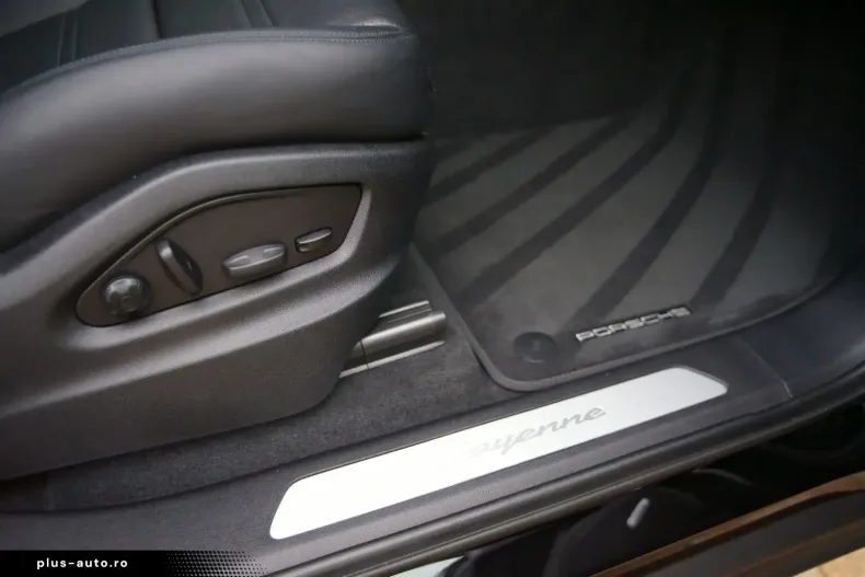 Porsche Cayenne din 2024 cu 19.999 km - oferta POR173983 - foto 13