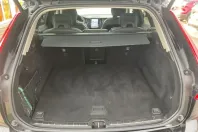 Volvo XC60 din 2022 cu 44.800 km - oferta VOL173984 - foto 20