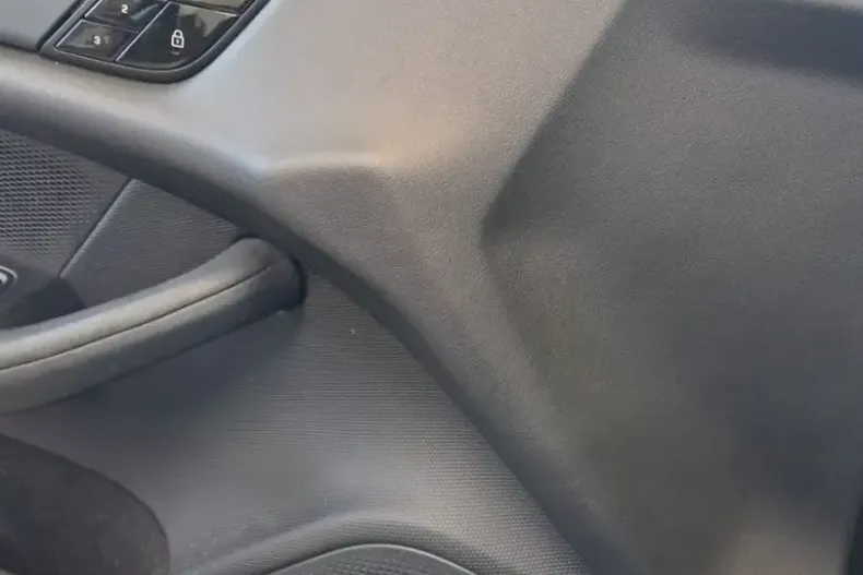 Porsche Taycan din 2021 cu 39.000 km - oferta POR173986 - foto 16