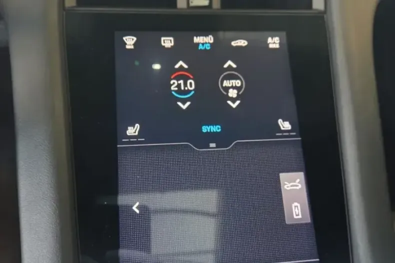 Porsche Taycan din 2021 cu 39.000 km - oferta POR173986 - foto 18