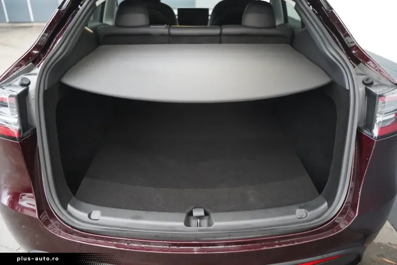 Tesla Model Y din 2023 cu 59.751 km - oferta TES173987 - foto 6