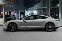 Porsche Taycan din 2022 cu 45.231 km - oferta POR173988 - foto 4