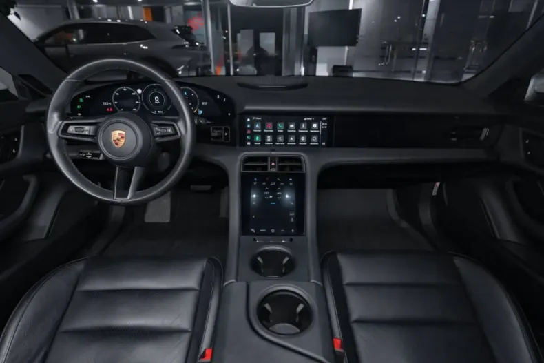 Porsche Taycan din 2022 cu 45.231 km - oferta POR173988 - foto 21