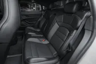 Porsche Taycan din 2022 cu 45.231 km - oferta POR173988 - foto 23