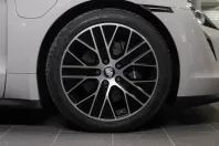 Porsche Taycan din 2022 cu 45.231 km - oferta POR173988 - foto 36