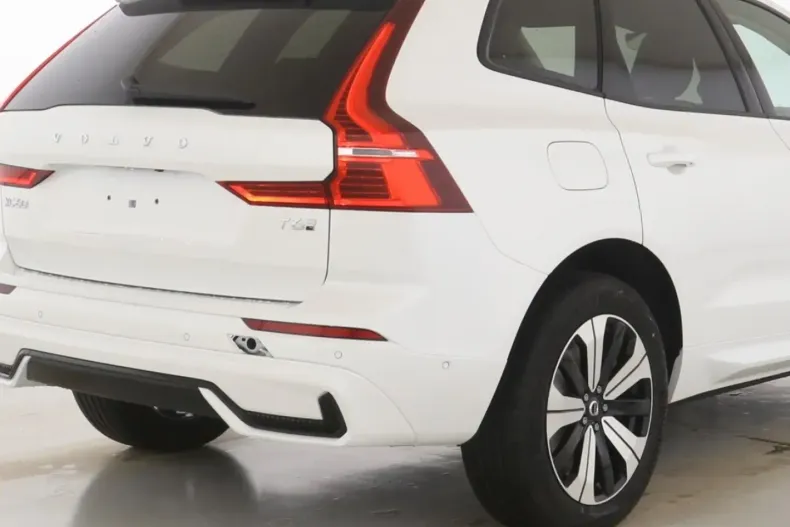 Volvo XC60 din 2025 cu 9.979 km - oferta VOL173991 - foto 8