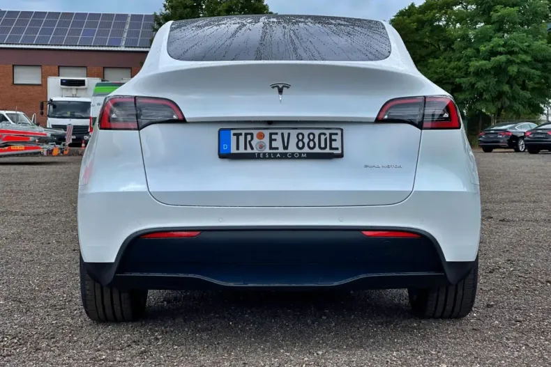 Tesla Model Y din 2023 cu 57.950 km - oferta TES173997 - foto 6