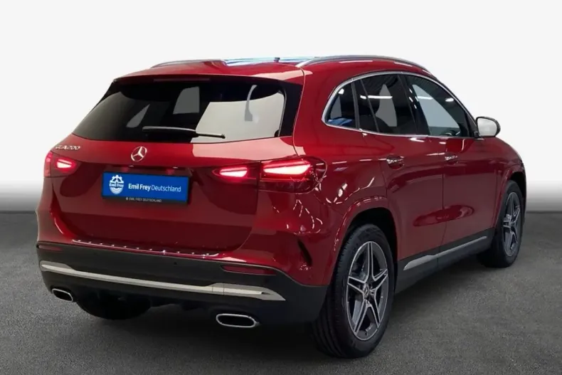 Mercedes-Benz GLA 200 din 2024 cu 12.284 km - oferta MER173999 - foto 2