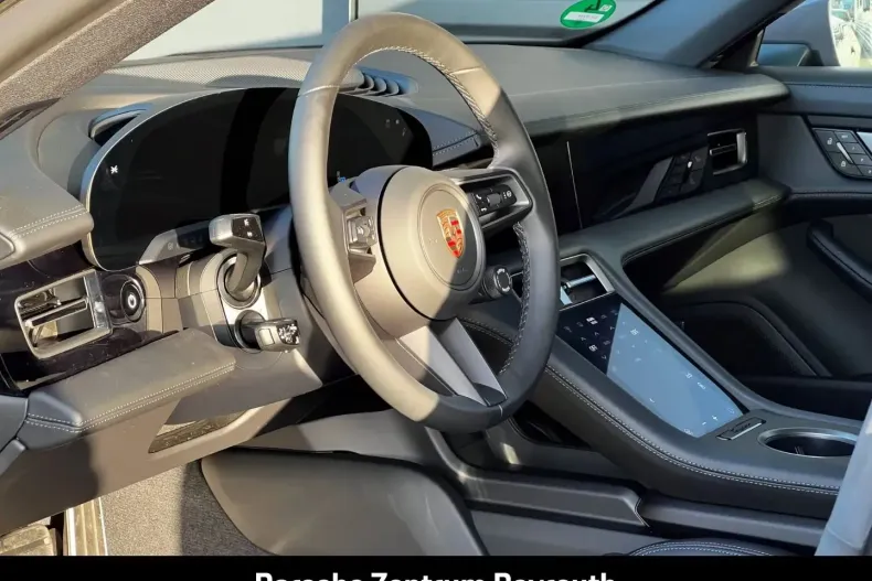 Porsche Taycan din 2024 cu 28.900 km - oferta POR174005 - foto 7