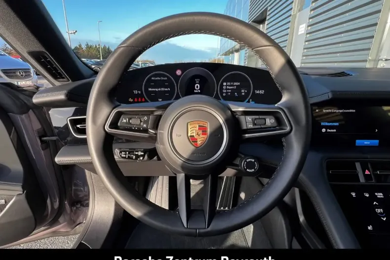 Porsche Taycan din 2024 cu 28.900 km - oferta POR174005 - foto 14