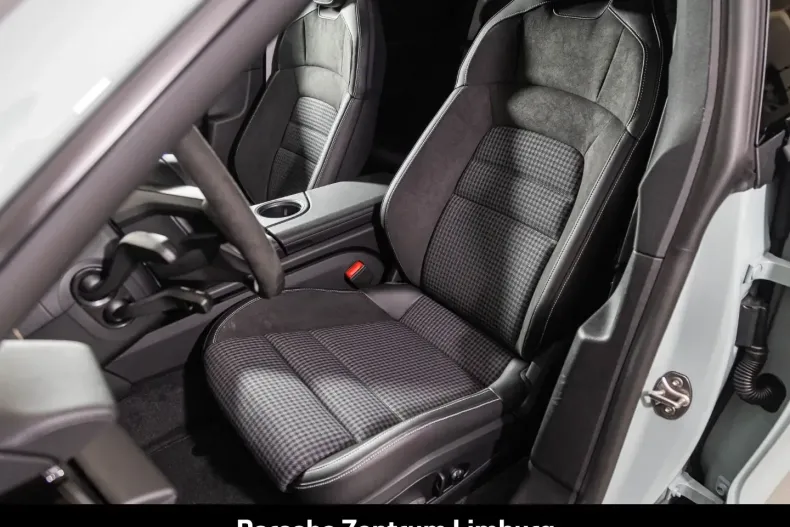 Porsche Taycan din 2024 cu 11.200 km - oferta POR174007 - foto 14