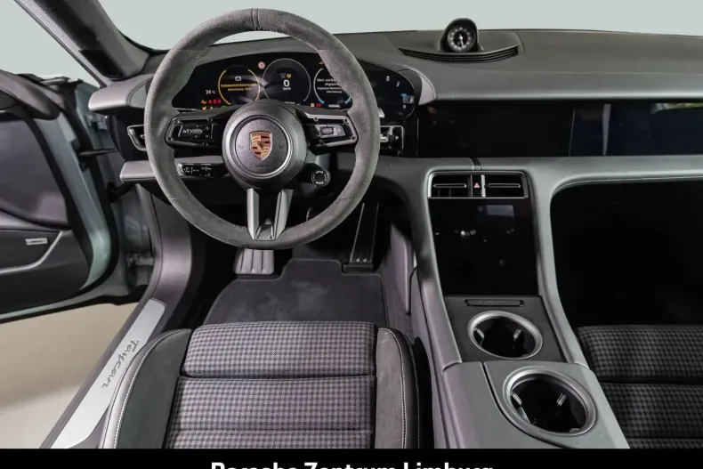 Porsche Taycan din 2024 cu 11.200 km - oferta POR174007 - foto 15