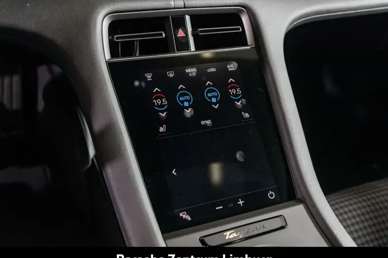 Porsche Taycan din 2024 cu 11.200 km - oferta POR174007 - foto 17