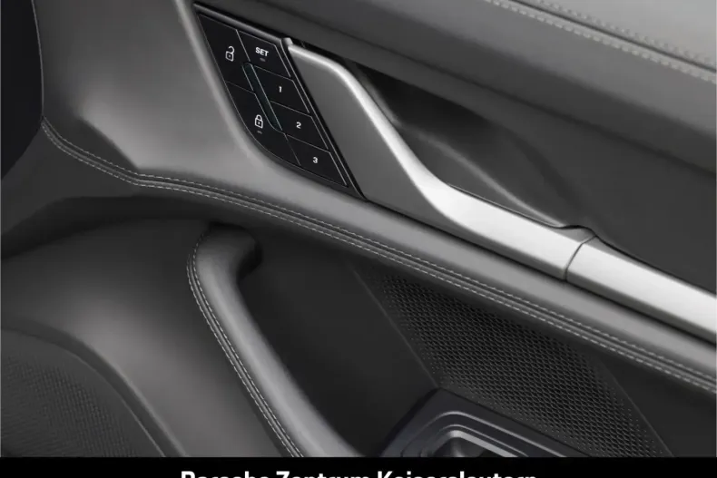 Porsche Taycan din 2024 cu 16.900 km - oferta POR174009 - foto 22