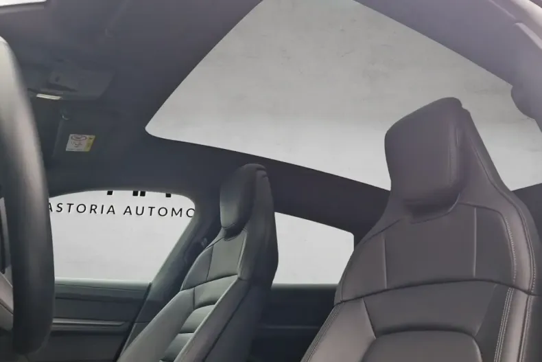 Porsche Taycan din 2024 cu 15.919 km - oferta POR174011 - foto 2