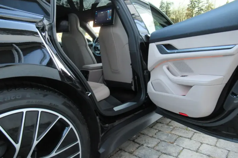 Porsche Taycan din 2024 cu 4.000 km - oferta POR174014 - foto 13