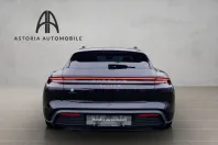 Porsche Taycan din 2024 cu 46.560 km - oferta POR174015 - foto 3