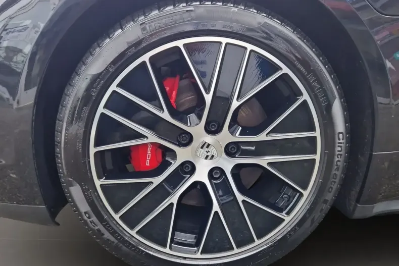 Porsche Taycan din 2024 cu 46.560 km - oferta POR174015 - foto 18