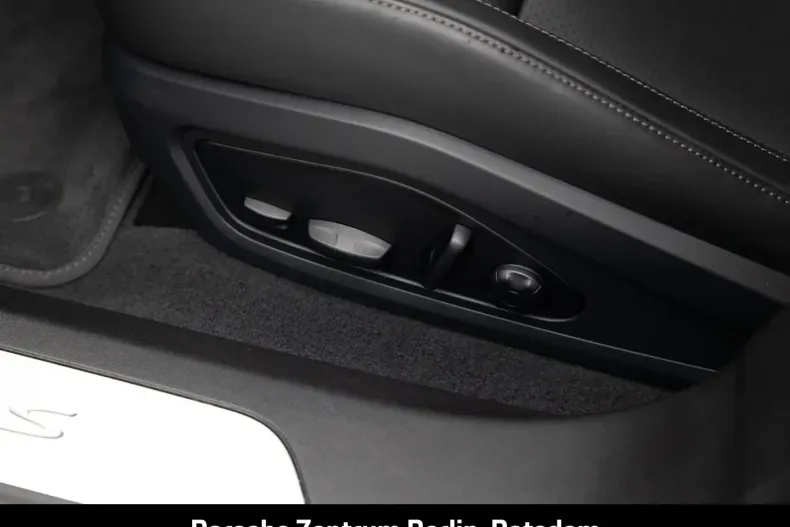 Porsche Taycan din 2024 cu 19.999 km - oferta POR174016 - foto 18