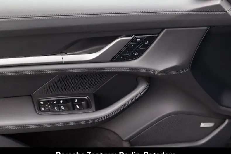 Porsche Taycan din 2024 cu 19.999 km - oferta POR174016 - foto 20