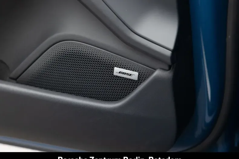 Porsche Taycan din 2024 cu 19.999 km - oferta POR174016 - foto 24