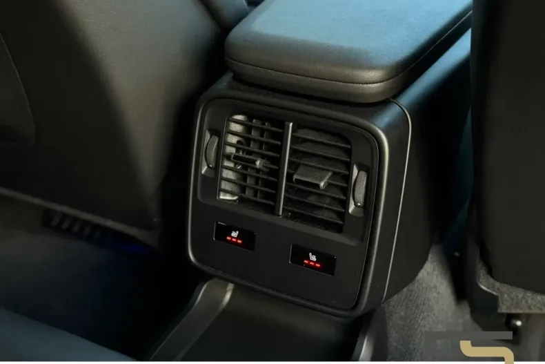 Porsche Taycan din 2024 cu 23.508 km - oferta POR174017 - foto 24