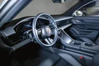 Porsche Taycan din 2024 cu 16.900 km - oferta POR174019 - foto 12