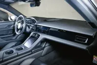 Porsche Taycan din 2024 cu 16.900 km - oferta POR174019 - foto 16