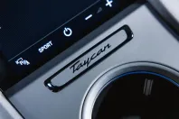 Porsche Taycan din 2024 cu 16.900 km - oferta POR174019 - foto 37